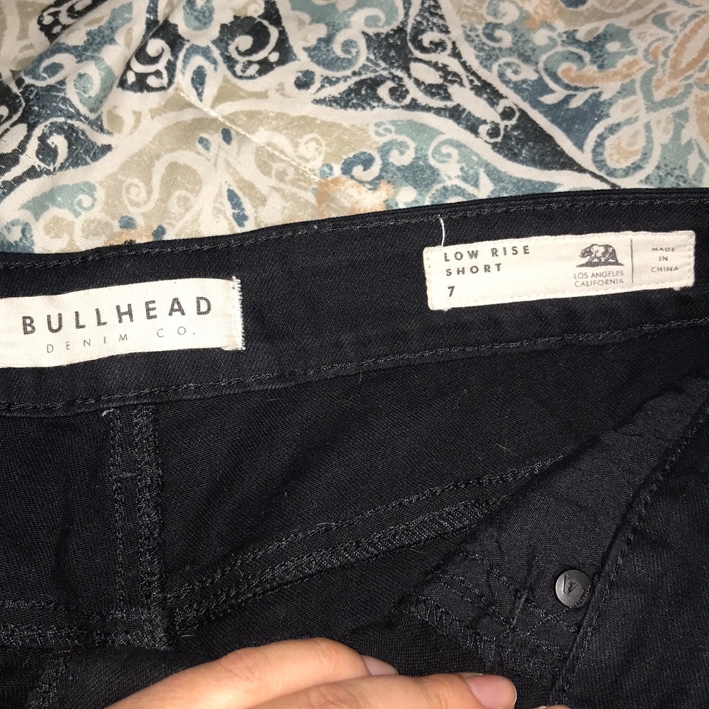Shorts - Picture 4 of 4